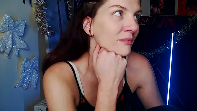 VanessaRey  online show from 12-19-25, 08:43