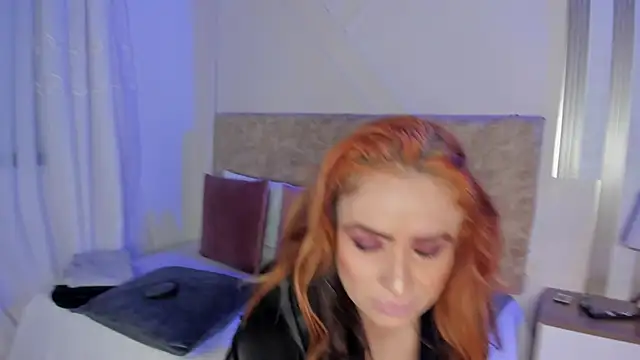 Snapshot of angelinarouse_ chatting on 09-27-25, 04:39 angelinarouse online show from 09-27-25, 04:39