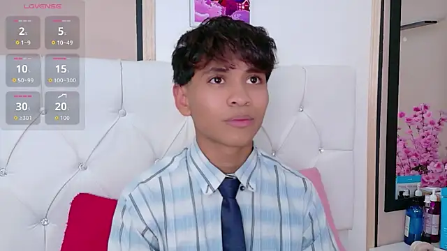 Ethan Westt online show from 04-06-26, 09:38