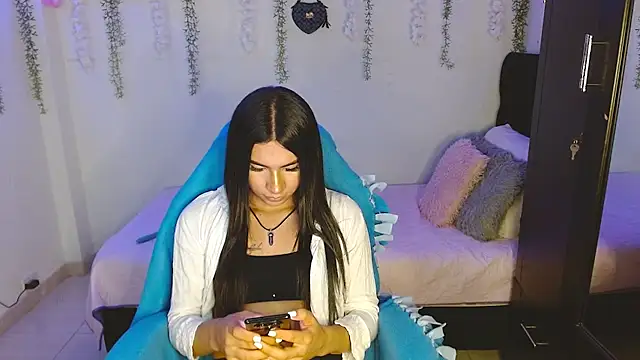 Lyaa Cute online show from 04-11-26, 03:55