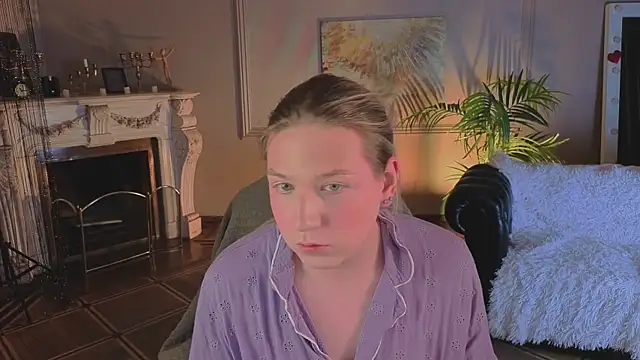 Snapshot of Jes_Solar chatting on 04-25-26, 09:23 Jes Solar online show from 04-25-26, 09:23