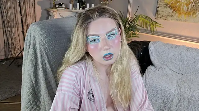 Snapshot of Jes_Solar chatting on 06-22-26, 03:25 Jes Solar online show from 06-22-26, 03:25