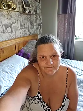 MissQueenBeex online show from 11-03-25, 10:16