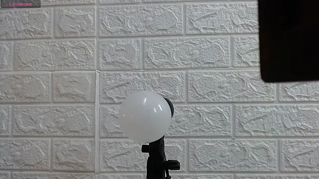 nei girl online show from 03-13-26, 12:01