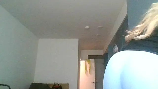 ItsBarbieBitcxxxx69 online show from 02-07-26, 11:30