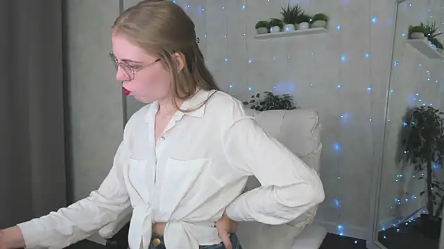 Joann Shermann online show from 10-23-25, 01:16