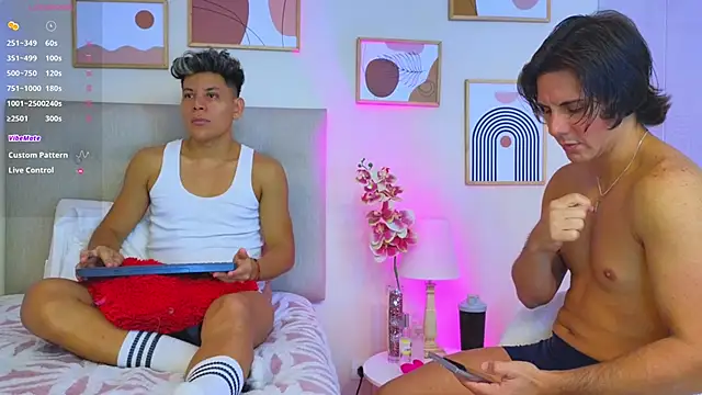 Almiboys online show from 09-25-25, 03:43