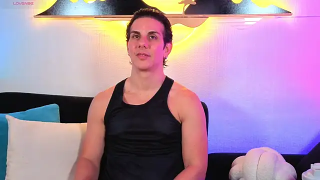 Snapshot of Almiboys chatting on 06-11-26, 02:53 Almiboys online show from 06-11-26, 02:53