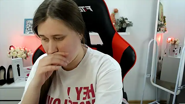 Lucky Lana online show from 03-05-26, 03:57