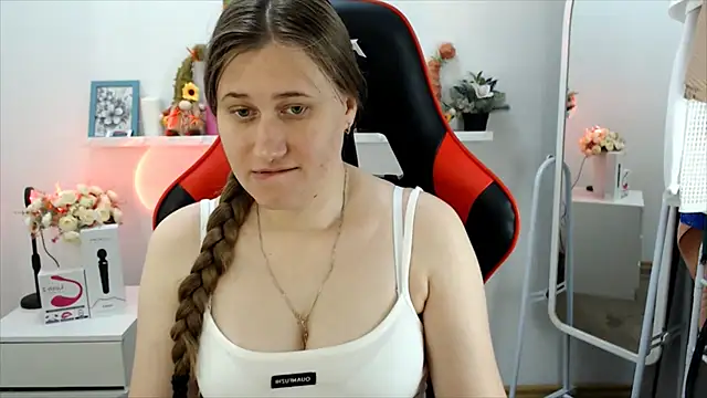 Snapshot of Lucky_Lana chatting on 06-16-26, 02:36 Lucky Lana online show from 06-16-26, 02:36