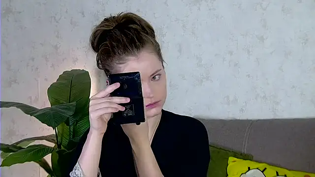 Snapshot of AshleyD_ chatting on 10-21-25, 02:56 AshleyD online show from 10-21-25, 02:56