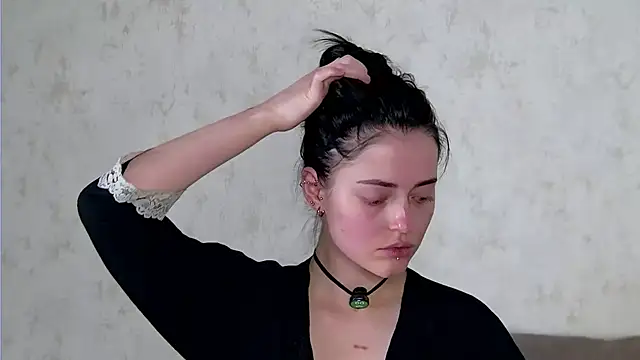 AshleyD  online show from 04-20-26, 02:47