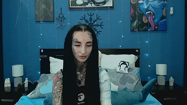 Velvetbat online show from 05-18-26, 07:03