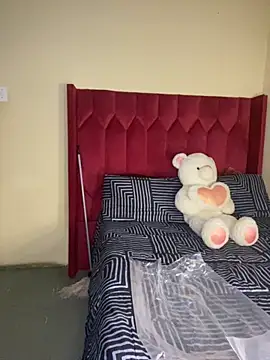 YummyMelanin117 online show from 09-27-25, 09:42