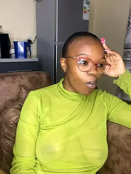 YummyMelanin117 online show from 11-06-25, 09:15