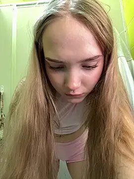 bambi lu online show from 04-19-26, 06:43