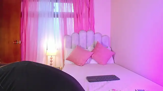 zaraquiinn online show from 11-14-25, 09:57