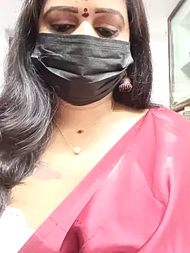 Snapshot of aparna99 chatting on 10-31-25, 07:15 aparna99 online show from 10-31-25, 07:15