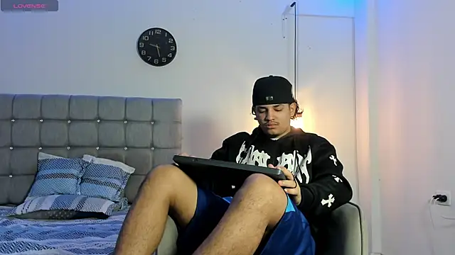 samxx muscle online show from 10-16-25, 01:01