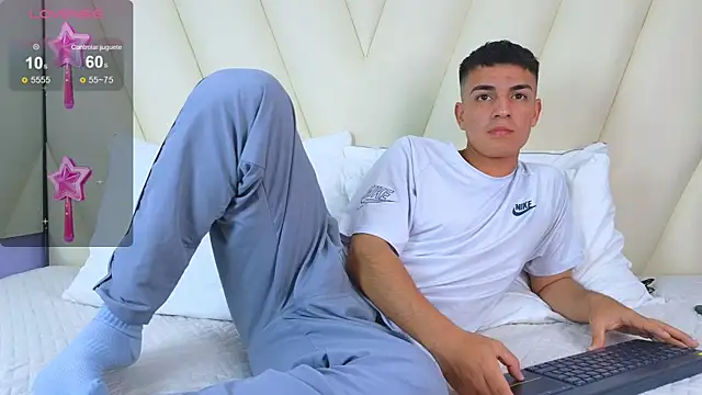 Hotboy21  online show from 11-07-25, 03:39