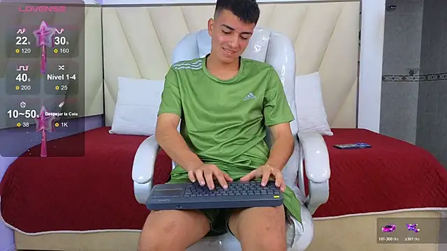 Hotboy21  online show from 11-09-25, 03:49