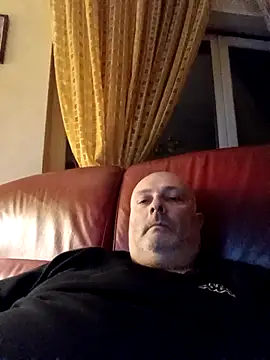 Alexis Bull online show from 03-23-25, 01:09