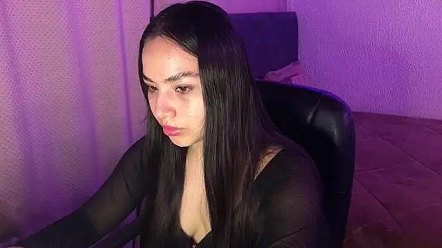 Snapshot of amelia_hall chatting on 06-28-26, 12:44 amelia hall online show from 06-28-26, 12:44