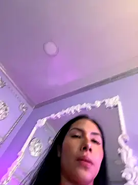 ArianaReynoldss online show from 10-06-25, 07:33