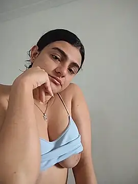 Snapshot of carlafox05 chatting on 02-12-26, 02:34 carlafox05 online show from 02-12-26, 02:34