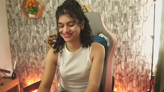 Snapshot of bonniie_98_ chatting on 05-14-26, 02:46 bonniie 98 online show from 05-14-26, 02:46