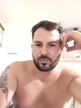 iunutmi online show from 09-19-25, 03:13