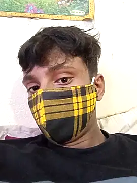 Snapshot of _fucker_18 chatting on 10-12-25, 10:03  fucker 18 online show from 10-12-25, 10:03