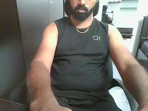 lovelyakash69 online show from 12-19-25, 06:31