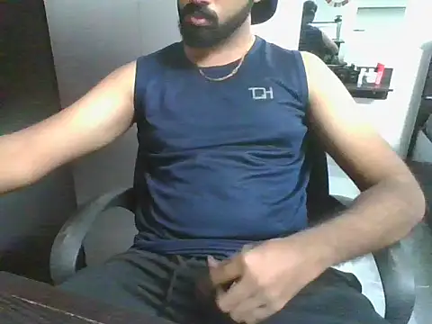 lovelyakash69 online show from 06-07-26, 11:58