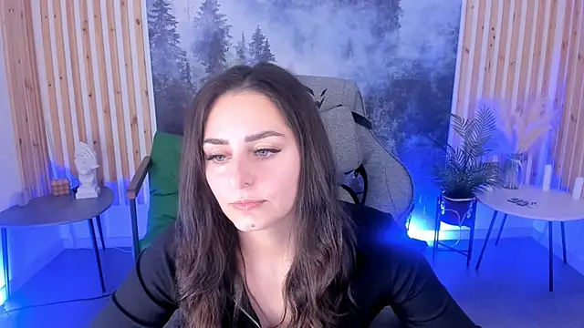 ValeriiMills online show from 12-02-25, 02:01