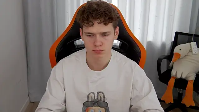 DanyDavis online show from 04-11-26, 09:46