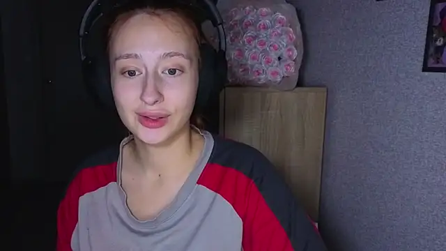 Snapshot of kristi_ginger chatting on 09-14-25, 01:49 kristi ginger online show from 09-14-25, 01:49