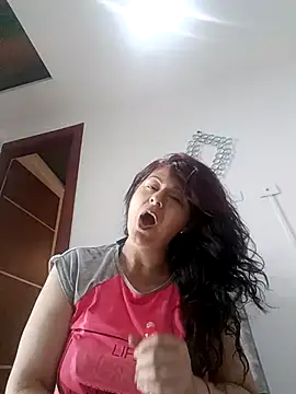 lunadicty online show from 12-17-25, 01:33