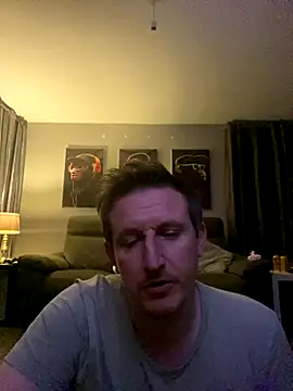 Tommyglasgow1983 online show from 10-22-25, 04:13