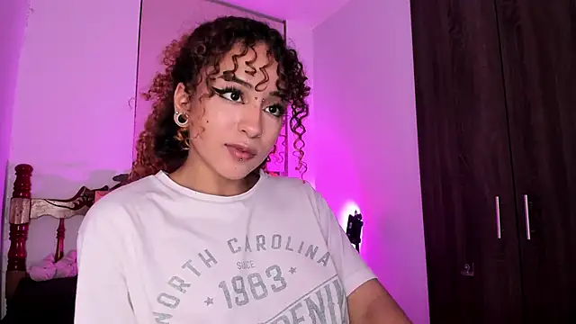 MaryJanelovers online show from 04-08-26, 03:06