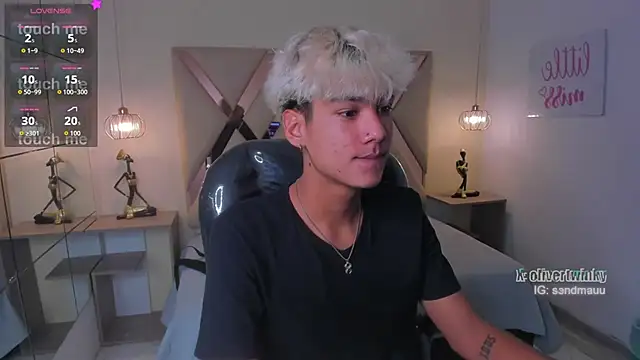 OliverTwinky online show from 11-13-25, 12:59