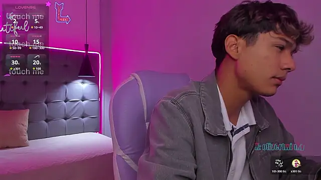 OliverTwinky online show from 02-03-26, 02:11