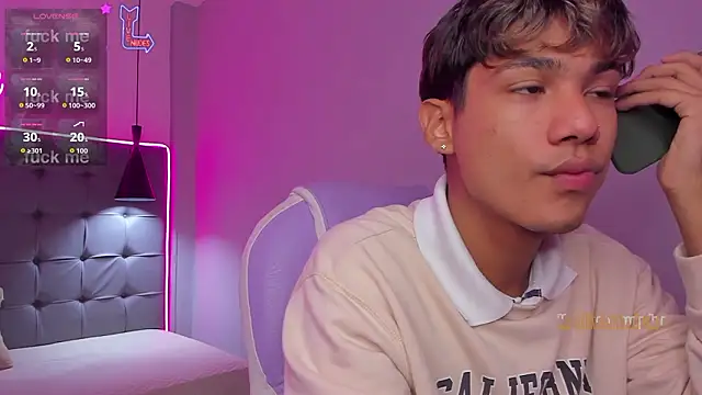 OliverTwinky online show from 02-05-26, 09:41