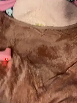 w3tkittty online show from 12-22-25, 02:36