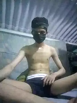 HannanKhan25 online show from 10-24-25, 07:43