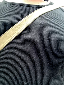 Snapshot of K_Siras chatting on 09-15-25, 04:34 K Siras online show from 09-15-25, 04:34