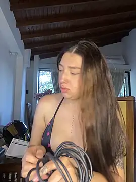 Snapshot of Mia__Gray chatting on 09-21-25, 09:49 Mia Gray online show from 09-21-25, 09:49
