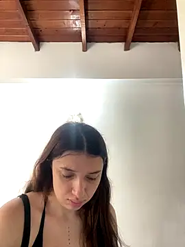 Snapshot of Mia__Gray chatting on 10-03-25, 03:42 Mia Gray online show from 10-03-25, 03:42