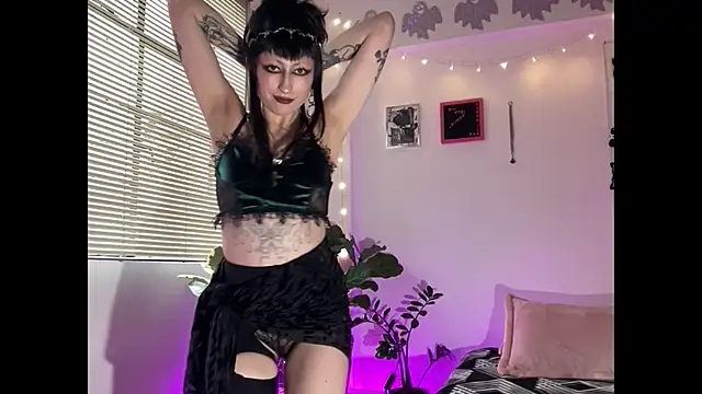 ELENA UMBRA online show from 12-16-25, 08:25