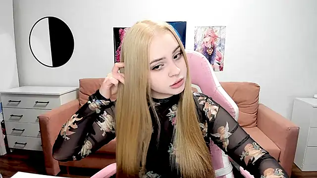 mistress lain online show from 03-12-26, 11:55